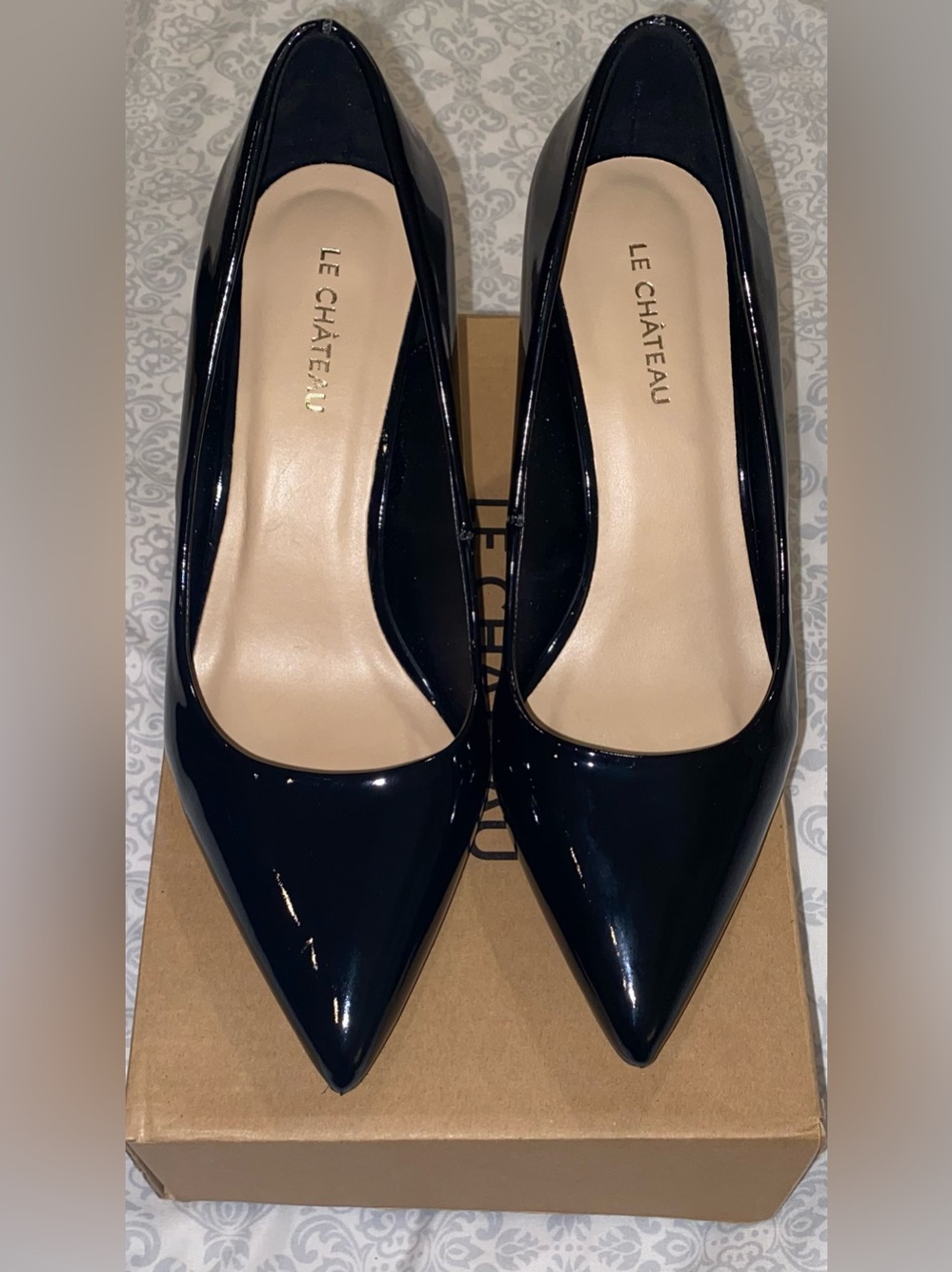 Le Château Black Patent Heels size 8